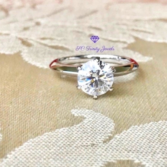 1.5 Carat Moissanite Ring - Picture 3 of 9